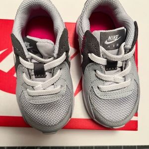 Worn ONCE 5c Toddler Nike